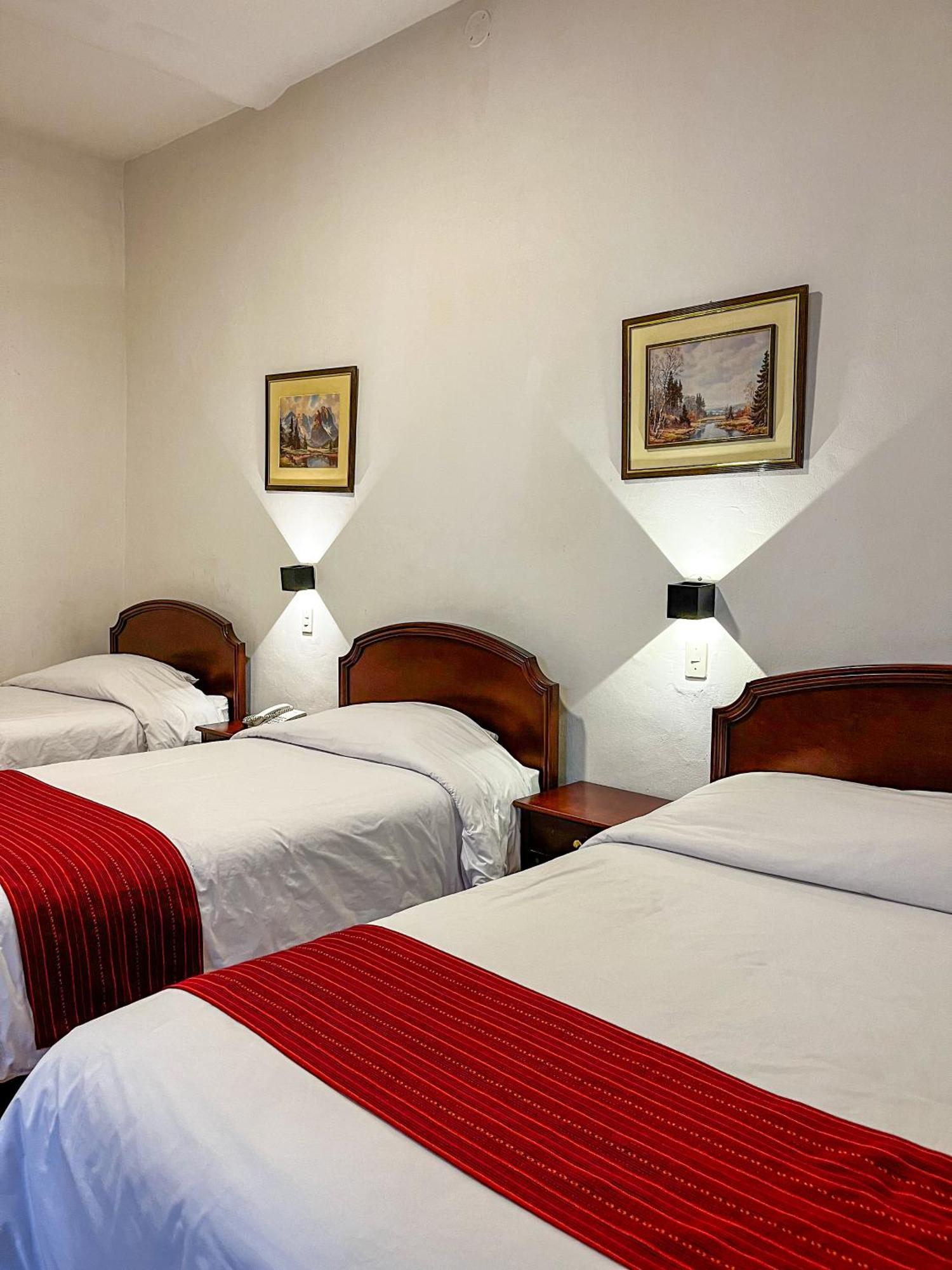 Hotel Plaza Saphi