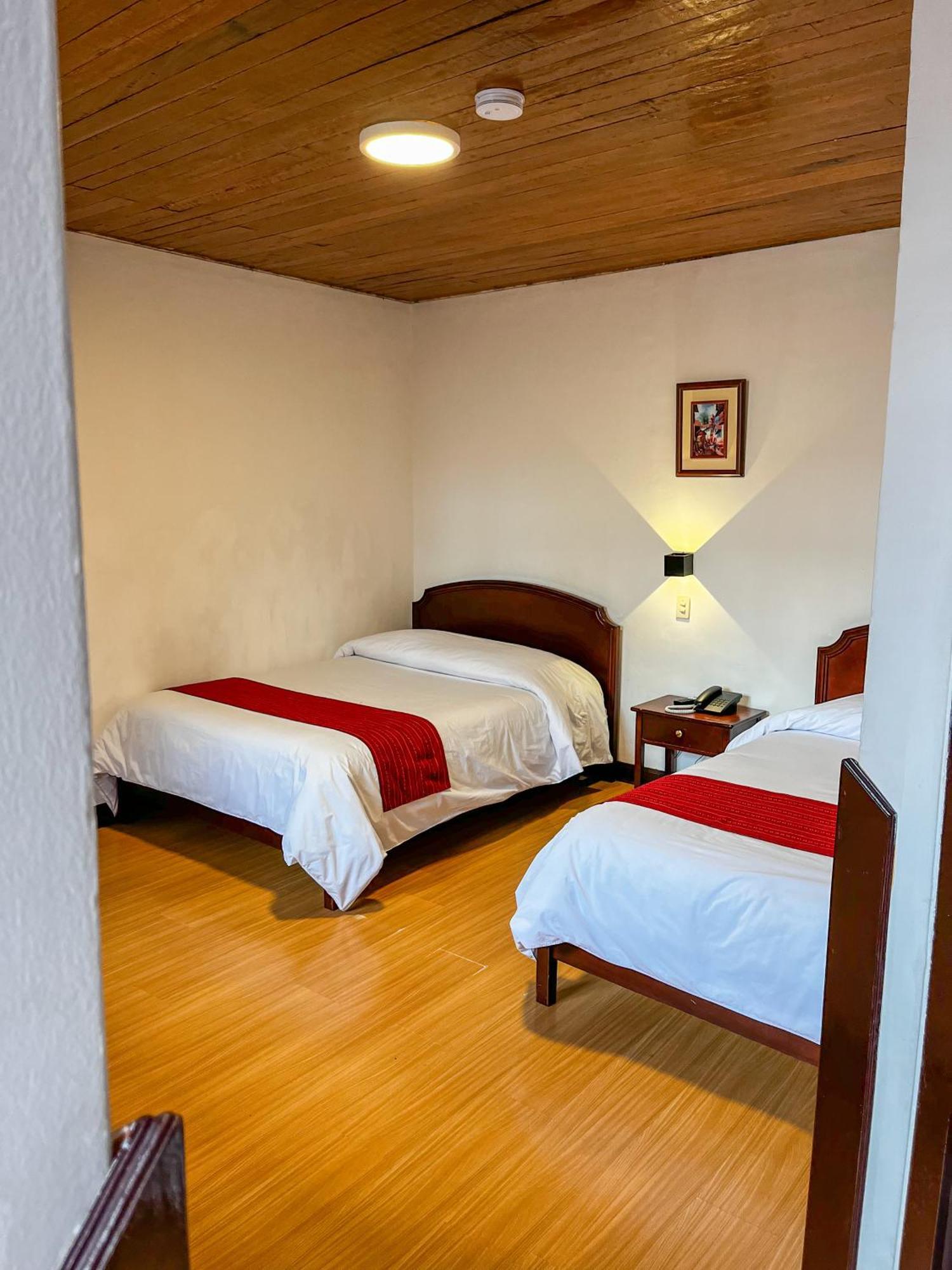 Hotel Plaza Saphi