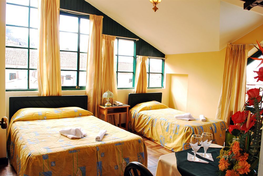 Hotel Plaza Saphi