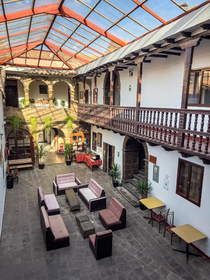 Hotel Plaza Saphi